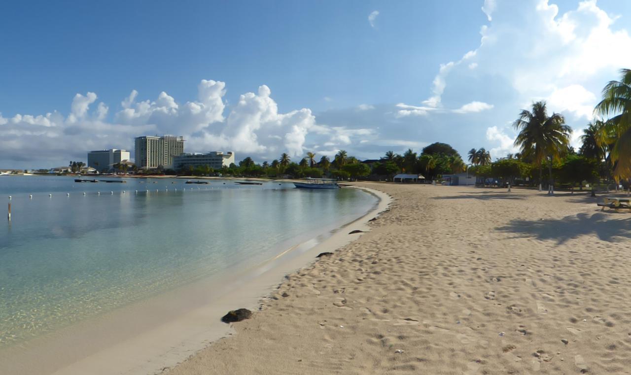 Beach One Bedroom Suite A22 Ocho Rios Exterior foto